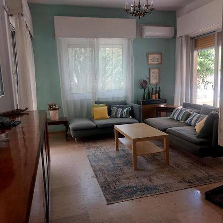 Sunny Family Home By The Beach Limassol Extérieur photo
