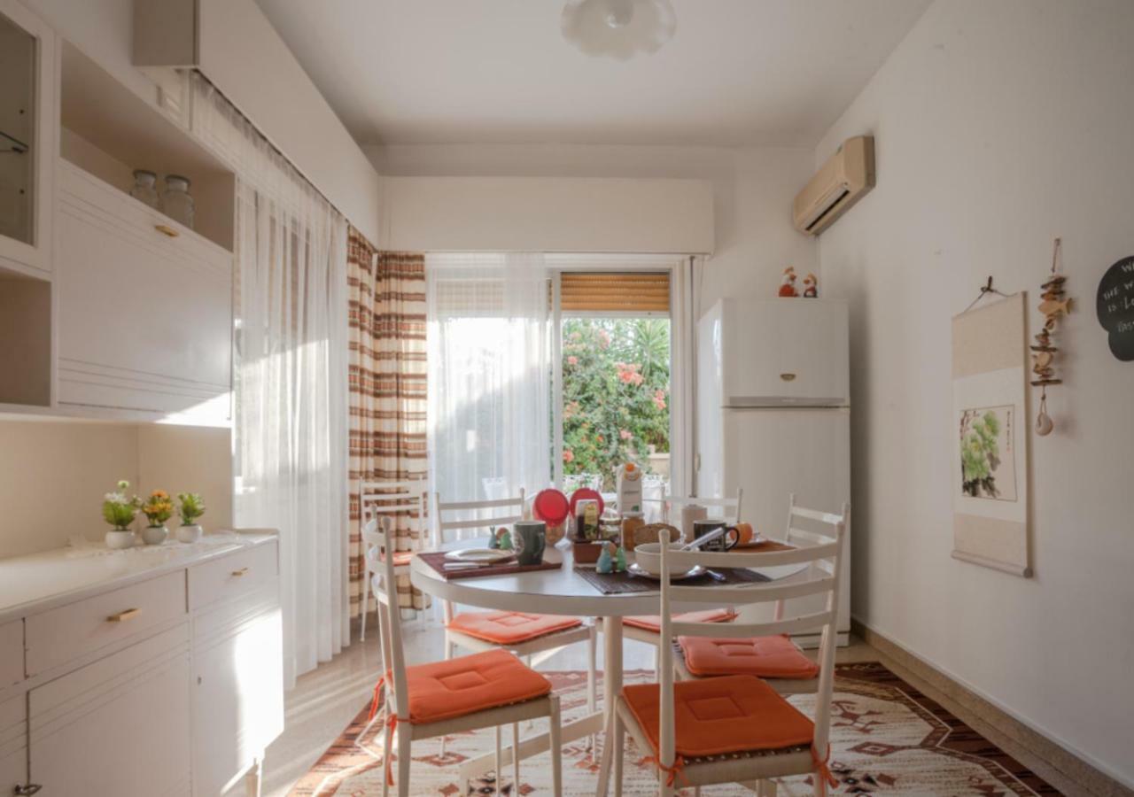 Sunny Family Home By The Beach Limassol Extérieur photo